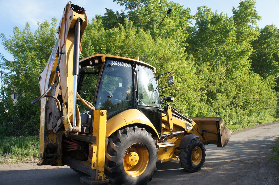 Гидромолот Caterpillar H70}
