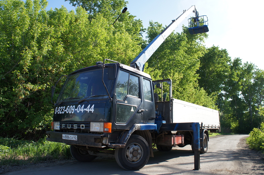 Автовышка Mitsubishi FUSO Fighter}